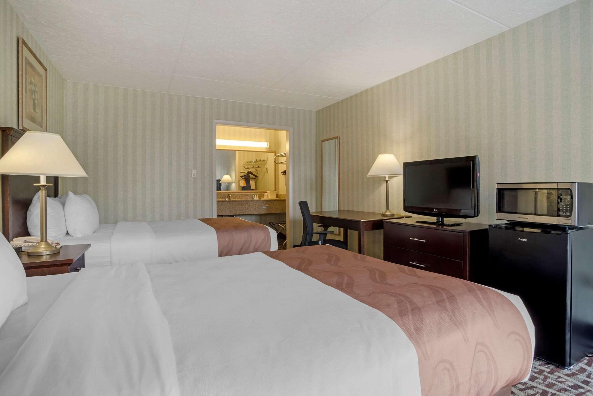 Quality Inn Fredericksburg Near Historic Downtown Eksteriør billede