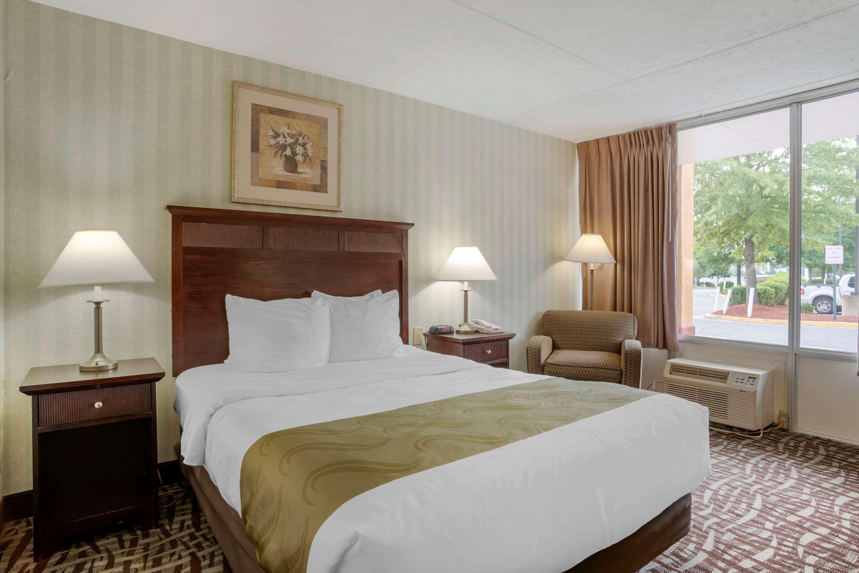 Quality Inn Fredericksburg Near Historic Downtown Eksteriør billede