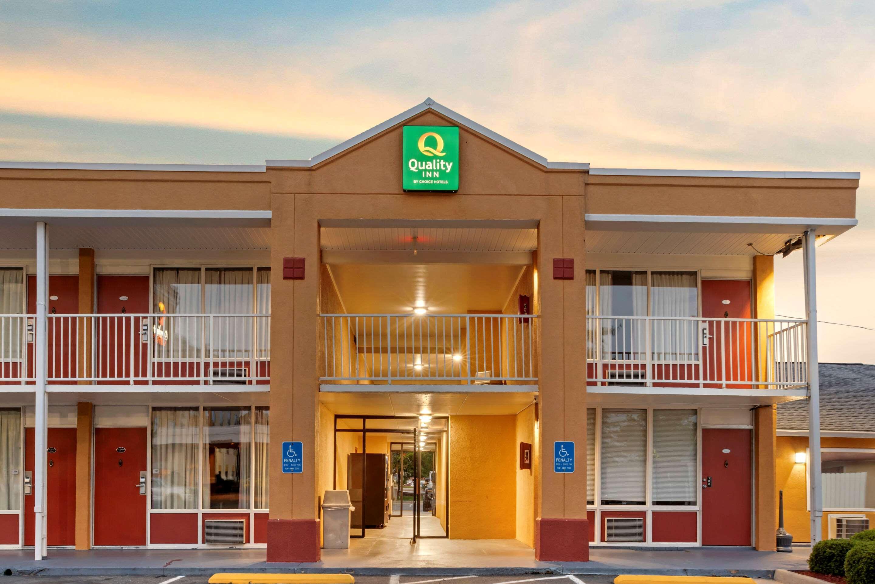 Quality Inn Fredericksburg Near Historic Downtown Eksteriør billede