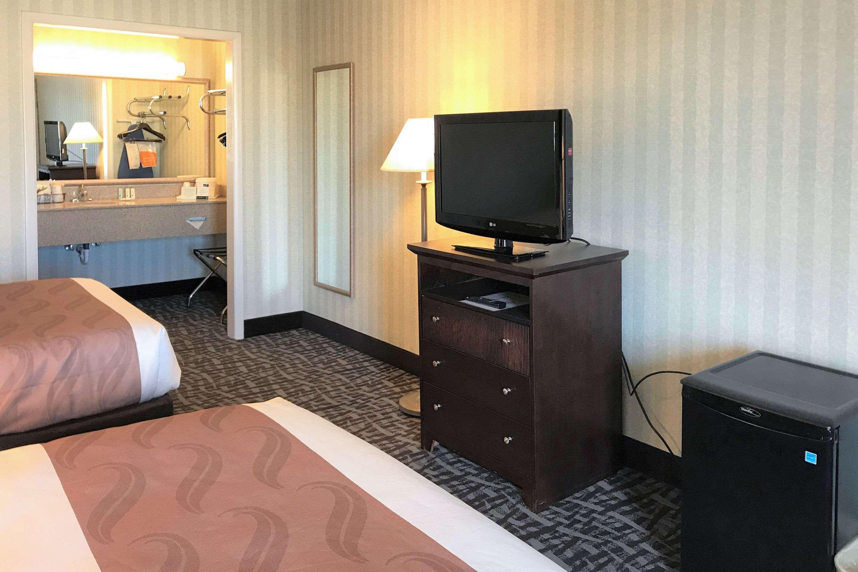 Quality Inn Fredericksburg Near Historic Downtown Eksteriør billede